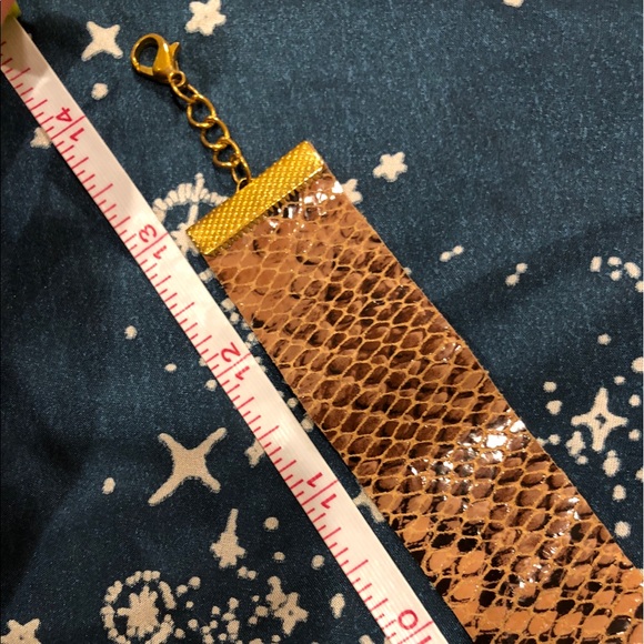 NWOT. Snakeskin choker/wrap bracelet - Picture 6 of 8
